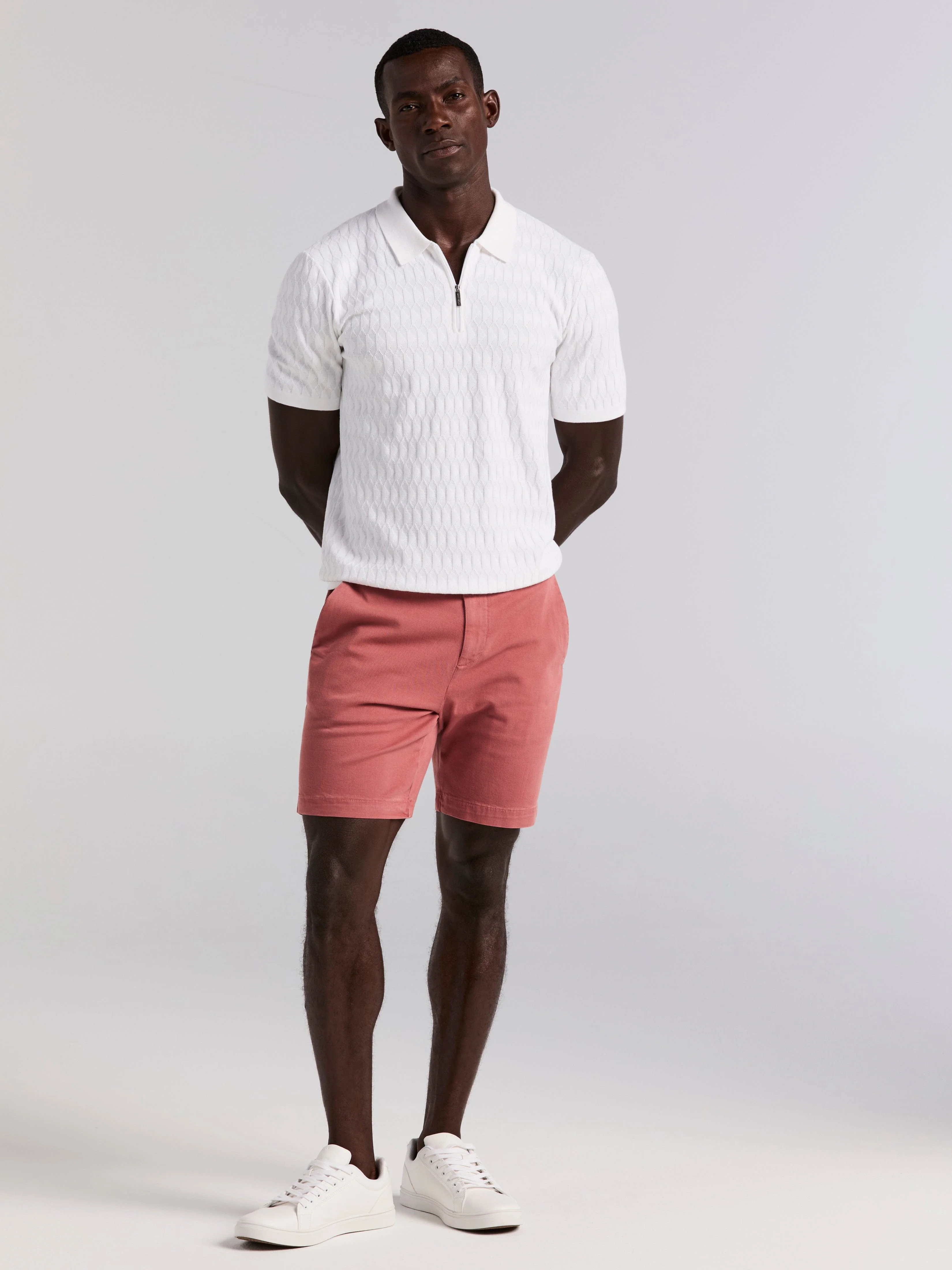 Geometric Pattern Zip Polo Sweater - Image 4